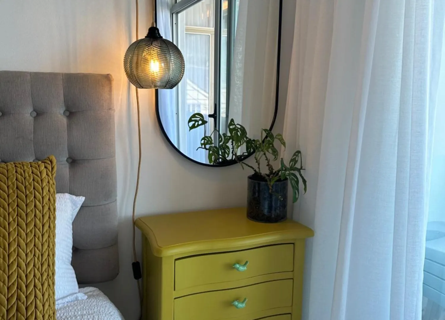 Vibrant Beachfront Getaway In Camps Bay Cape Town 0*,
